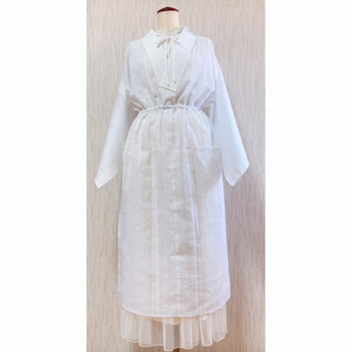 展示品　◇着物リメイク◇  ドッキングワンピース　白系　インナー・ベルト付き 展示品 ◇着物リメイク◇ ドッキングワンピース 白系 インナー