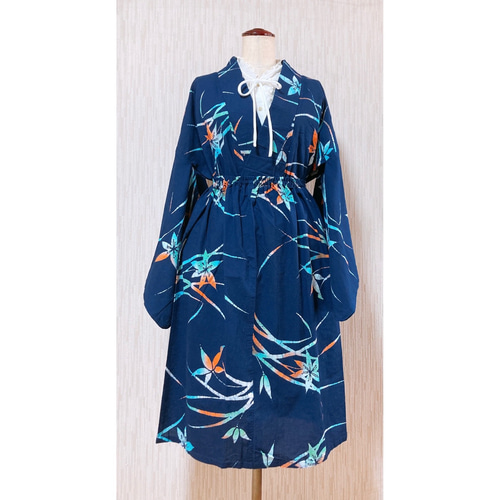 展示品 ◇着物リメイク◇ セットアップ 紺系 総柄 ベルト付き 1点もの