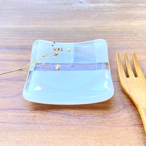 カケラを集めて（小皿）-b」四角いお皿 ガラス皿 食器 ガラス工芸