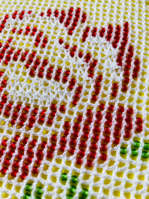【新作】NOKOのカラフルレース編み 薔薇のスクエアドイリー（27×24） 4枚目の画像