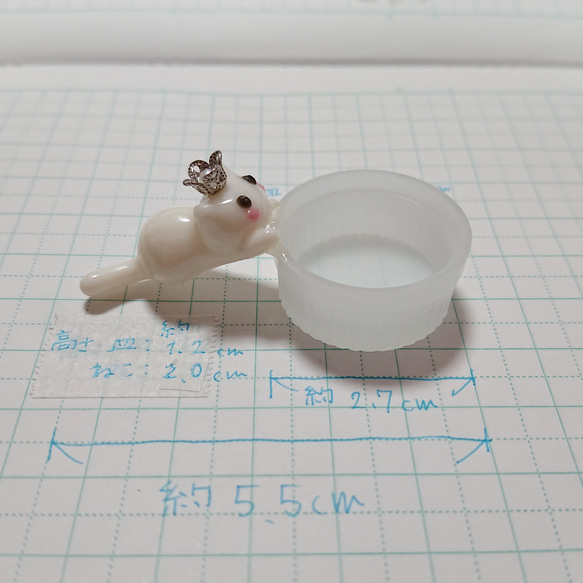 【容器】にゃんこ付き小皿 白猫・花冠 9枚目の画像