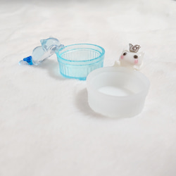 【容器】にゃんこ付き小皿 クリアブルー猫・リボン 8枚目の画像