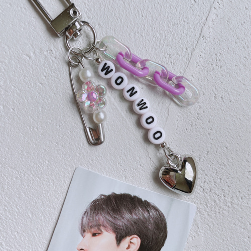 文字変更可能 ビーズキーホルダー ♥️ ビーズストラップ その他