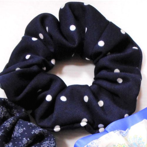 送料無料SALE☆ラスト1☆水に強い！アクティブ女子なシュシュ