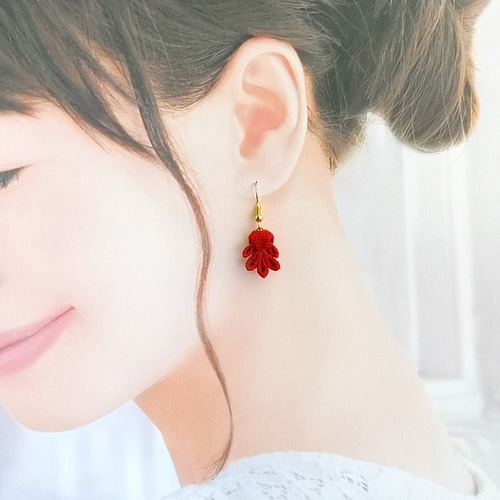 極美品★ゆらゆらピアス★k10 ✨K10×天然石の“ゆらゆら”ピアス特集 ✨ 動くたびにきらりと
