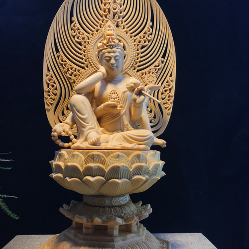 古美術 置物 如意輪観音 観音菩薩 蓮華丸台座 仏像座像 仏教工芸品 