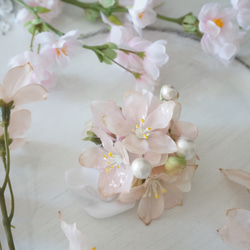 春が来た・山桜とパールのコサージュ〜入学式・卒業式用〜 3枚目の画像