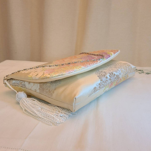 涙模様、シルク着物帯の2ways クラッチバック Creema限定♡母の日】花模様シルク着物帯の2waysクラッチバッグ