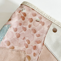 【一点物再販無し】ラージサイズ 巾着バッグ 本革 パッチワーク       シープ キラキラ シルバー ピンク 4枚目の画像