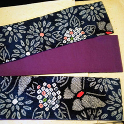 【新品】綿半幅帯･有松絞と無地パープル　紫陽花蝶々　浴衣帯･リバーシブル 2枚目の画像