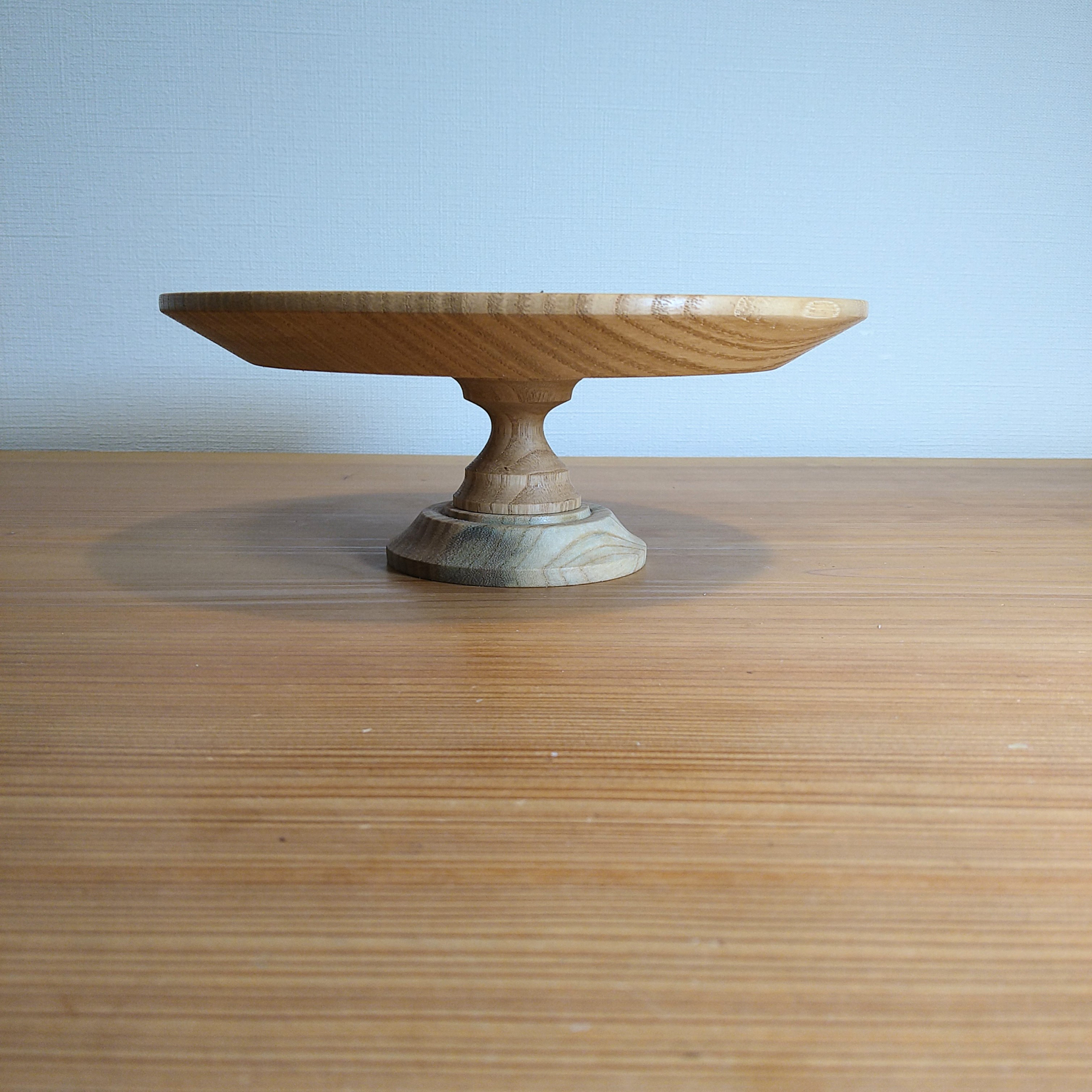 北欧テイスト　 コンポート・ ケーキスタンド 　木製  クリ  栗　径約２２センチ　高さ約８.５センチ