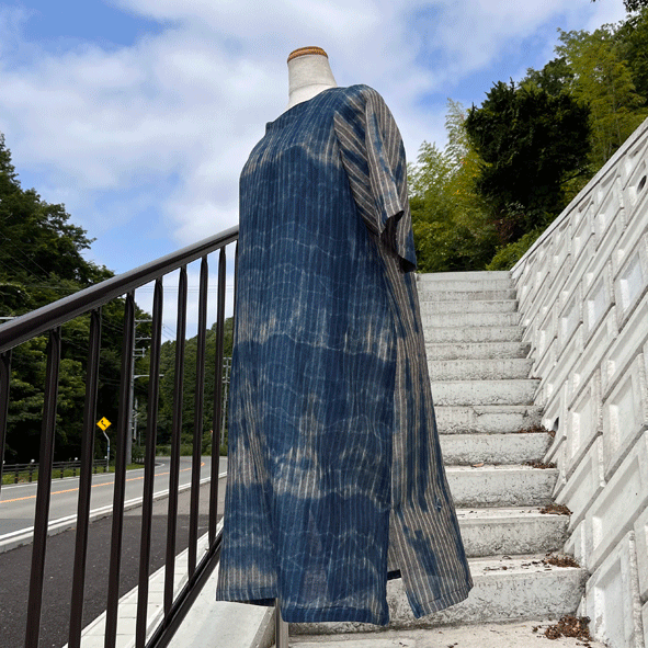 藍と柿渋重ね染めワンピース22062