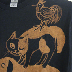 両面絵柄ブレーメンの音楽隊と月・鶏・猫ネコ・犬・シルエットバージョン・メンズMタグ (レディスL対応サイズ) 黒・手描き 4枚目の画像