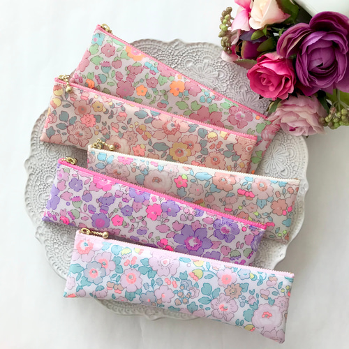 ペンケース ⌘ ベッツィ ネオンオレンジ・ピンク ⌘ リバティ