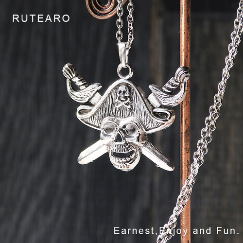 海賊の中の海賊であったスカルネックレス ― メンズネックレス