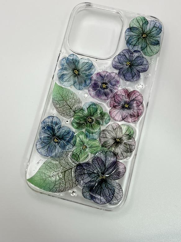 紫陽花のスマホケース　ステンドグラス風コスパ最高 iPhone ケース 1枚目の画像