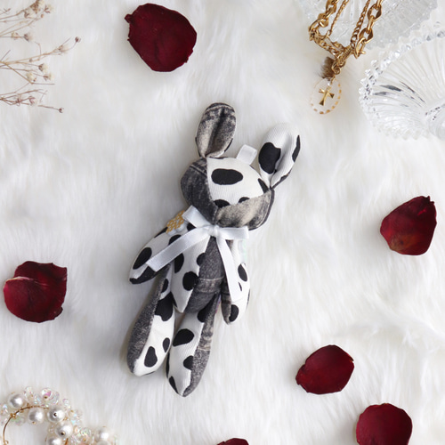 ダメージデニムサボちゃんバッグチャーム あんこちゃん ダメージデニムルーズサロペット | Toybox STORE