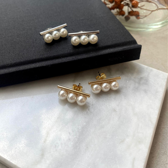 パイプバーと3連パールのピアス/イヤリング 13枚目の画像