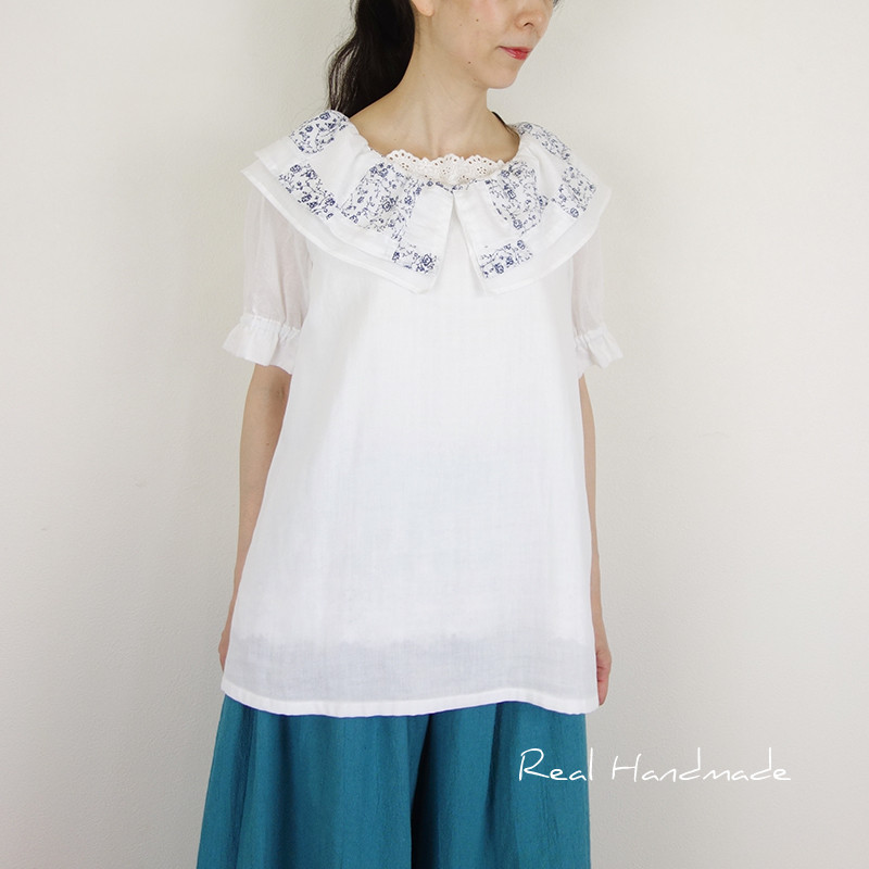 [予約販売]オフWガーゼフラワーパッチ襟パフブラウス