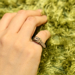 真皮小帶環 | 灰褐色 第2張的照片