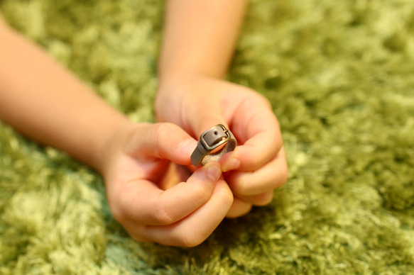 真皮小帶環 | 灰褐色 第3張的照片