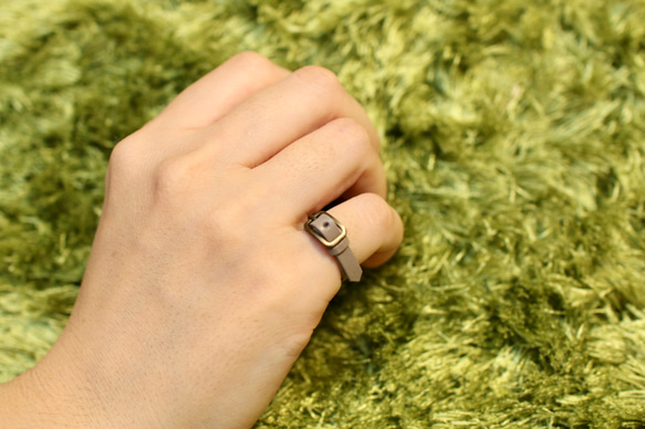 真皮小帶環 | 灰褐色 第1張的照片