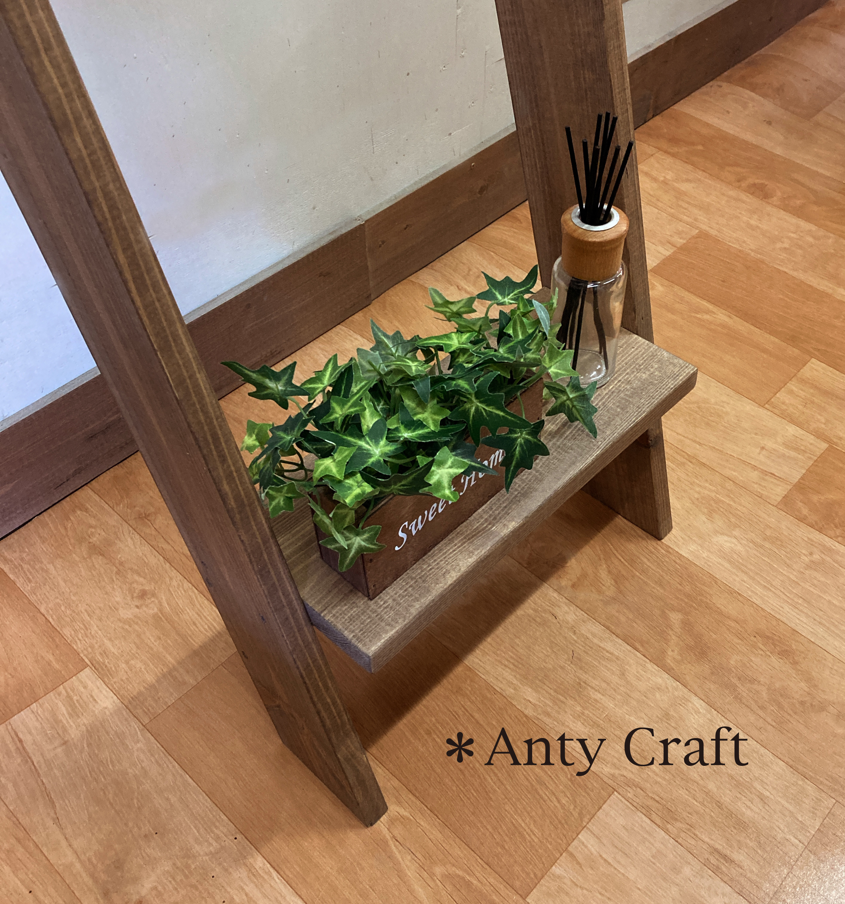 【サイズオーダー可】【引取可能】無垢材　ラダータイプの傘かけ（飾り棚付） 傘立て　幅35cm UN/UN 完成品