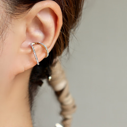 【14kgf】ラインストーンWリングEarCuff 1枚目の画像