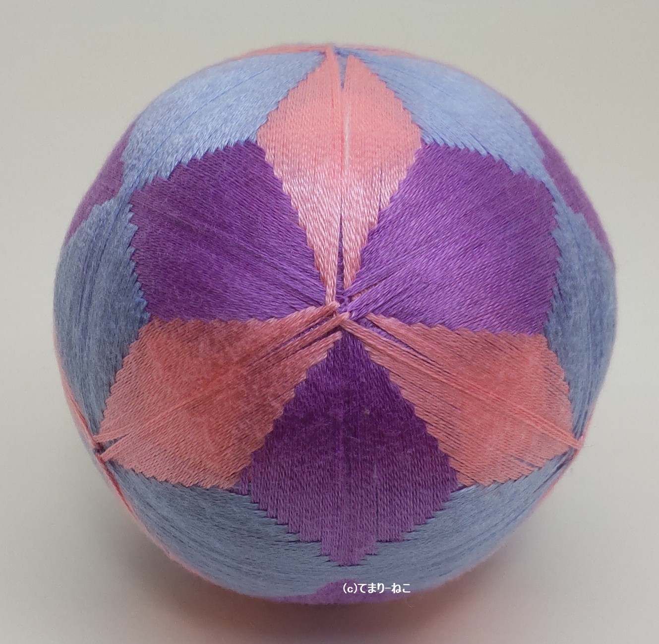 てまり「３色の三菱合わせ」紫陽花 藤桃空 9cm 手まり 手毬 手鞠