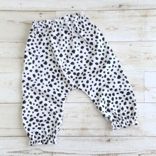 萌　サルエルパンツ わたしたちらしい、大人のかわいらしさ」ブラウス＋サルエルパンツの