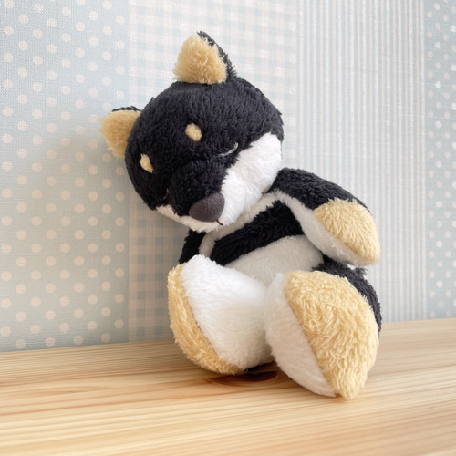 柴犬のぬいぐるみ『おすわりねんね』 ぬいぐるみ TSUTOLAB(ツトラボ