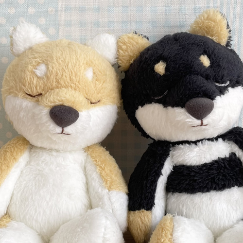 柴犬のぬいぐるみ『おすわりねんね』 ぬいぐるみ TSUTOLAB(ツトラボ