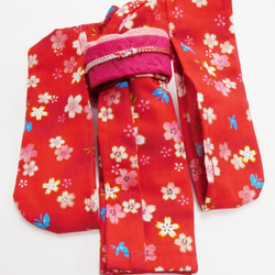 【リカちゃん用着せ替え服】花柄の着物・桜柄・赤系・振袖・帯セット 4枚目の画像