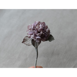 【布花】小さな紫陽花のコサージュ（アンティークパープル）A/一点物 5枚目の画像