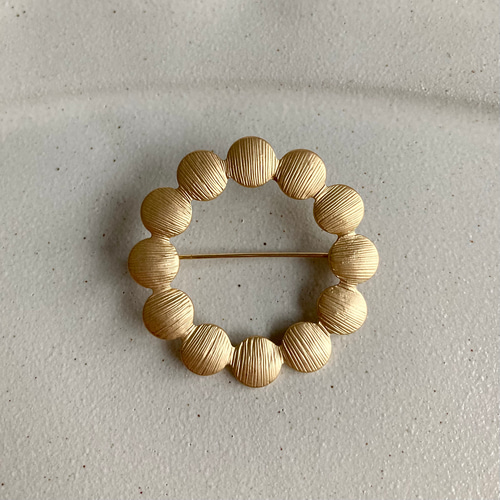 ミナペルホネン ブローチ タンバリン アンティークゴールド ミナ