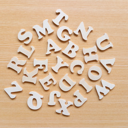 【木製アルファベット】(3cm)  8文字1セット 1枚目の画像