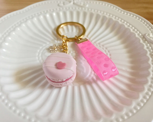 Y*。様 ピンクマカロンちゃんの編みぐるみキーホルダー〇 Y*。様 ピンクマカロンちゃんの編みぐるみキーホルダー〇