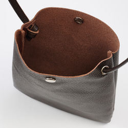 【日本製】本革シュリンクレザー Mサコッシュ スマホショルダー スマホポーチ 【ショルダー長さ自由調節】ブラウン 3枚目の画像