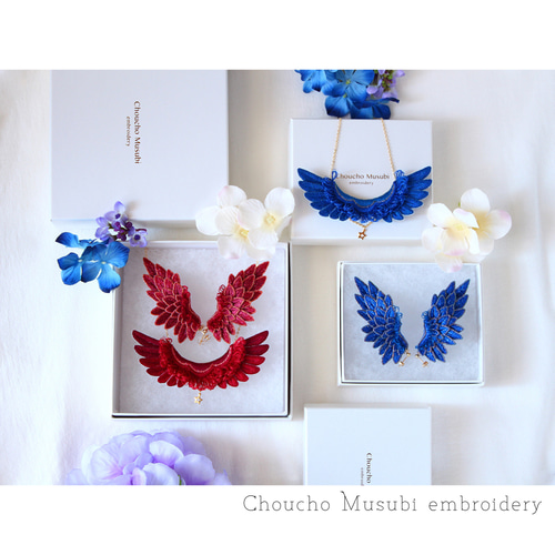 受注制作】立体刺繍/女神の羽根＊翼イヤリング/ピアス ピアス（その他