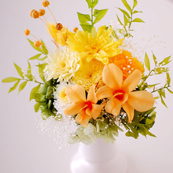 【仏花】デンファレとマムのビタミンカラー系仏花【供花】 2枚目の画像