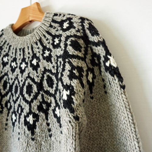 完売】ウール・ノルディック柄ニット（NP-4202-グレー）・ペルーニット