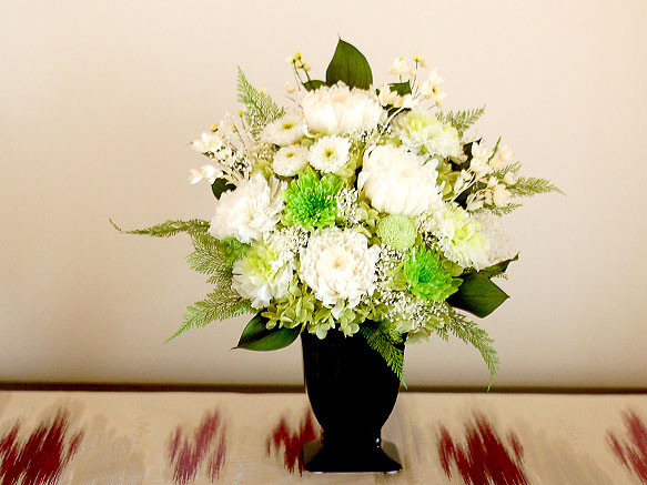 【仏花】白＆グリーンの正統派豪華仏花【供花】 3枚目の画像