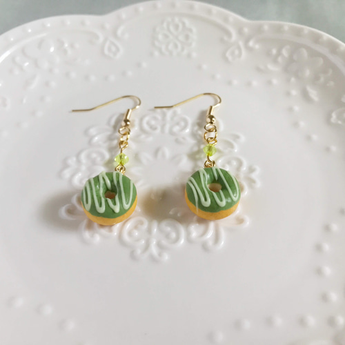 抹茶ドーナツピアス（イヤーフック/イヤークリップ） ピアス（フック