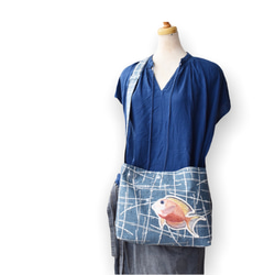 『コクテンサザナミハギさん』浴衣とデニムのお魚ショルダーバッグ（サコッシュ） 2枚目の画像