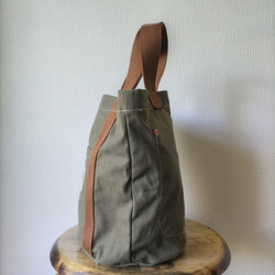 OLIVE COTTON CANVAS BUCKET TOTEBAG オリーブコットンキャンバスバケツトートバッグ 2枚目の画像