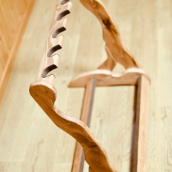 【24時間以内に発送】手作り木工　木製ギタースタンド （チーク）６本掛け 12枚目の画像