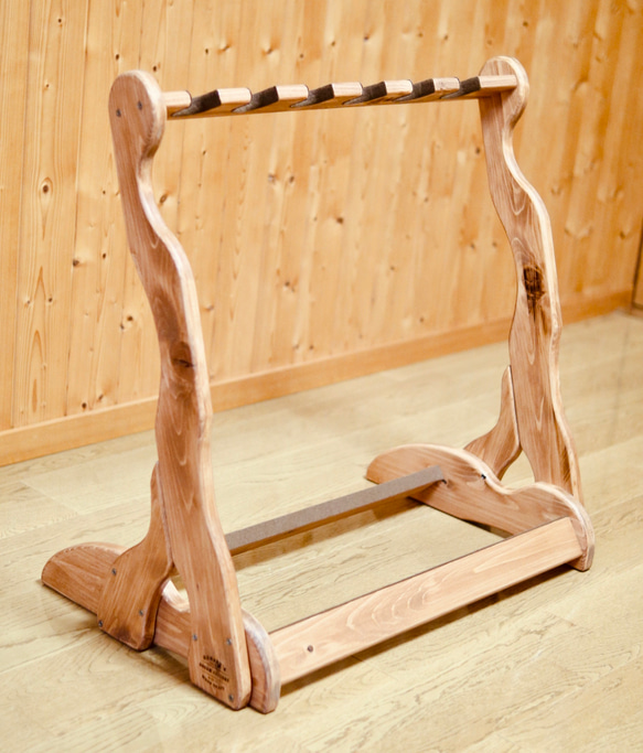 【24時間以内に発送】手作り木工　木製ギタースタンド （チーク）６本掛け 14枚目の画像