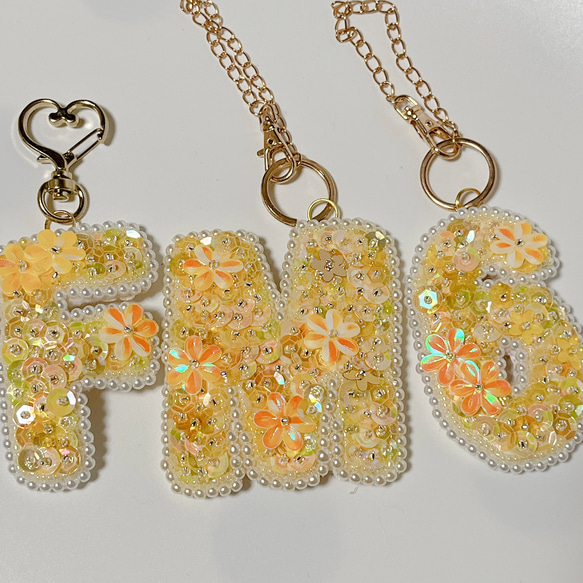 受注制作》【選べる数字・アファベット文字】【スパンコールイエロー