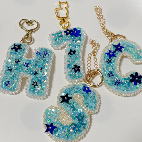 受注制作》【選べる数字・アファベット文字】【スパンコールブルー