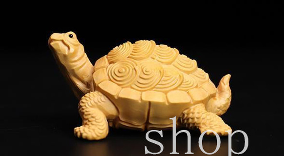 金钱亀手彫  彫刻  木彫  装飾品   工芸品 美術品 置物 Amazon.co.jp: 中国のお金の亀の置物、樹脂製の亀の像、富の繁栄
